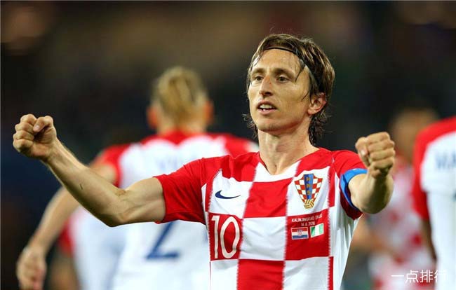 活塞队记：艾维今天可以出战，此前被列入出战成疑名单