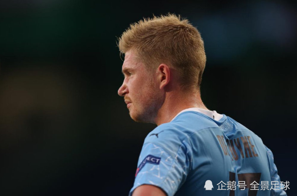 环足奖年度最佳女足球员候选：邦马蒂、普特利亚斯、凯莉在列