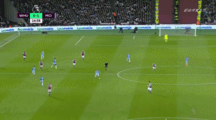 詹皇首秀：姆博莫曼联生涯首场比赛表现总结